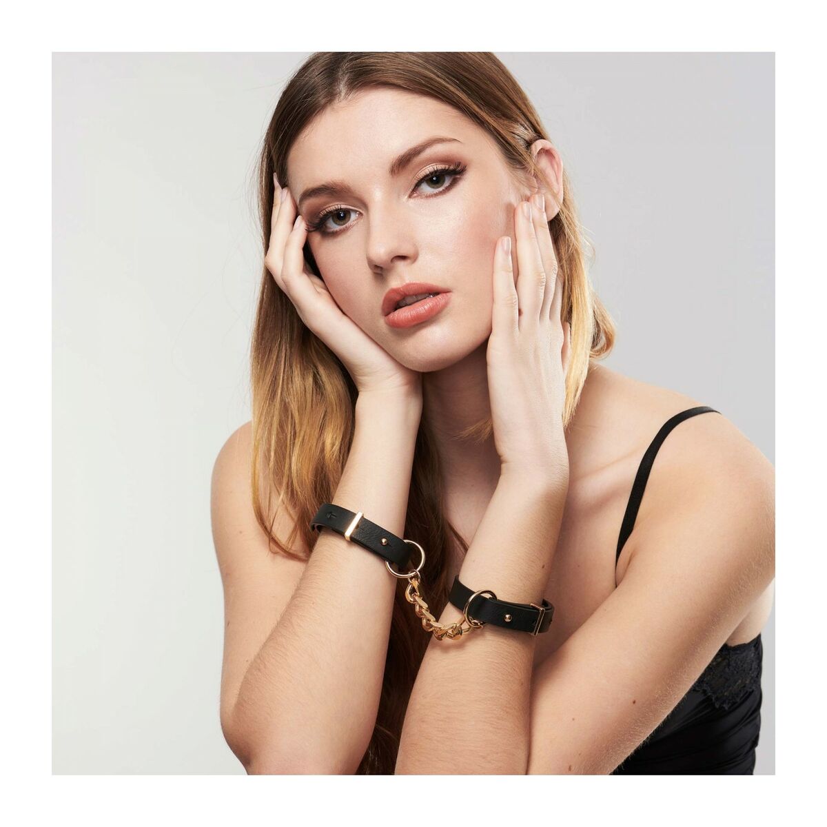 Erotic handcuffs Bijoux Indiscrets 11130 Black